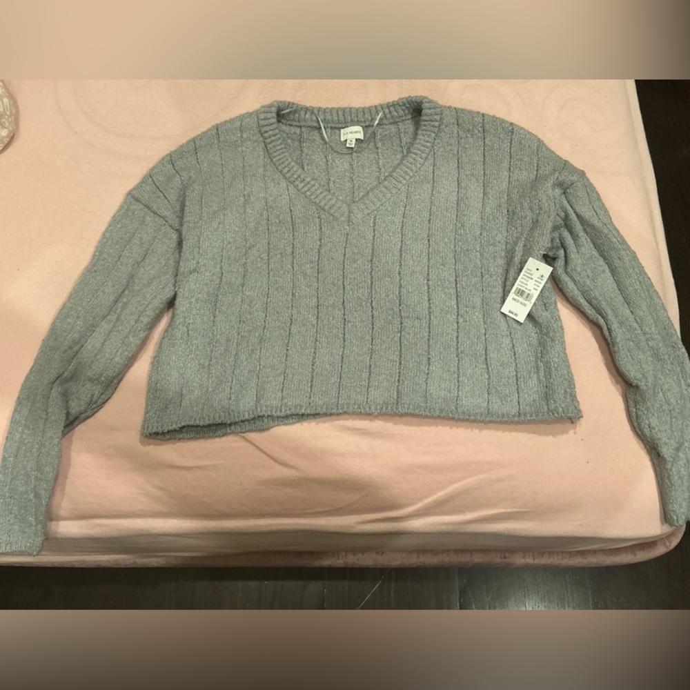LA Hearts Cropped Knit V-Neck Sweater